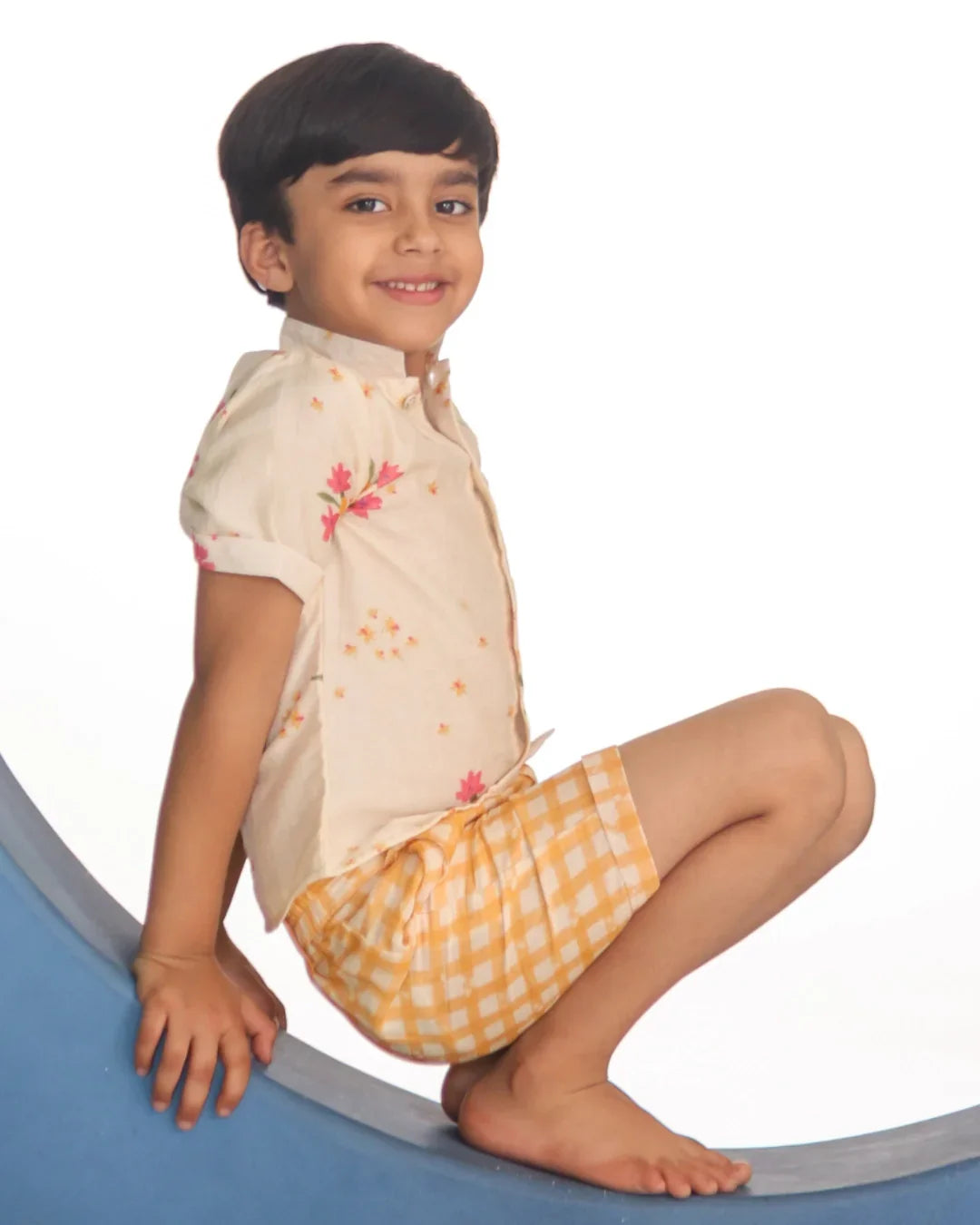 Ahaan Chanderi Shorts – Sunlit Yellow